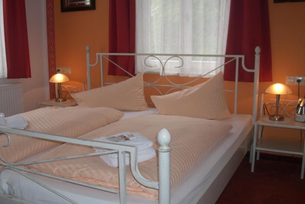 Komforthotel-Restaurant Württemberger Hof Bad Saulgau Zimmer foto